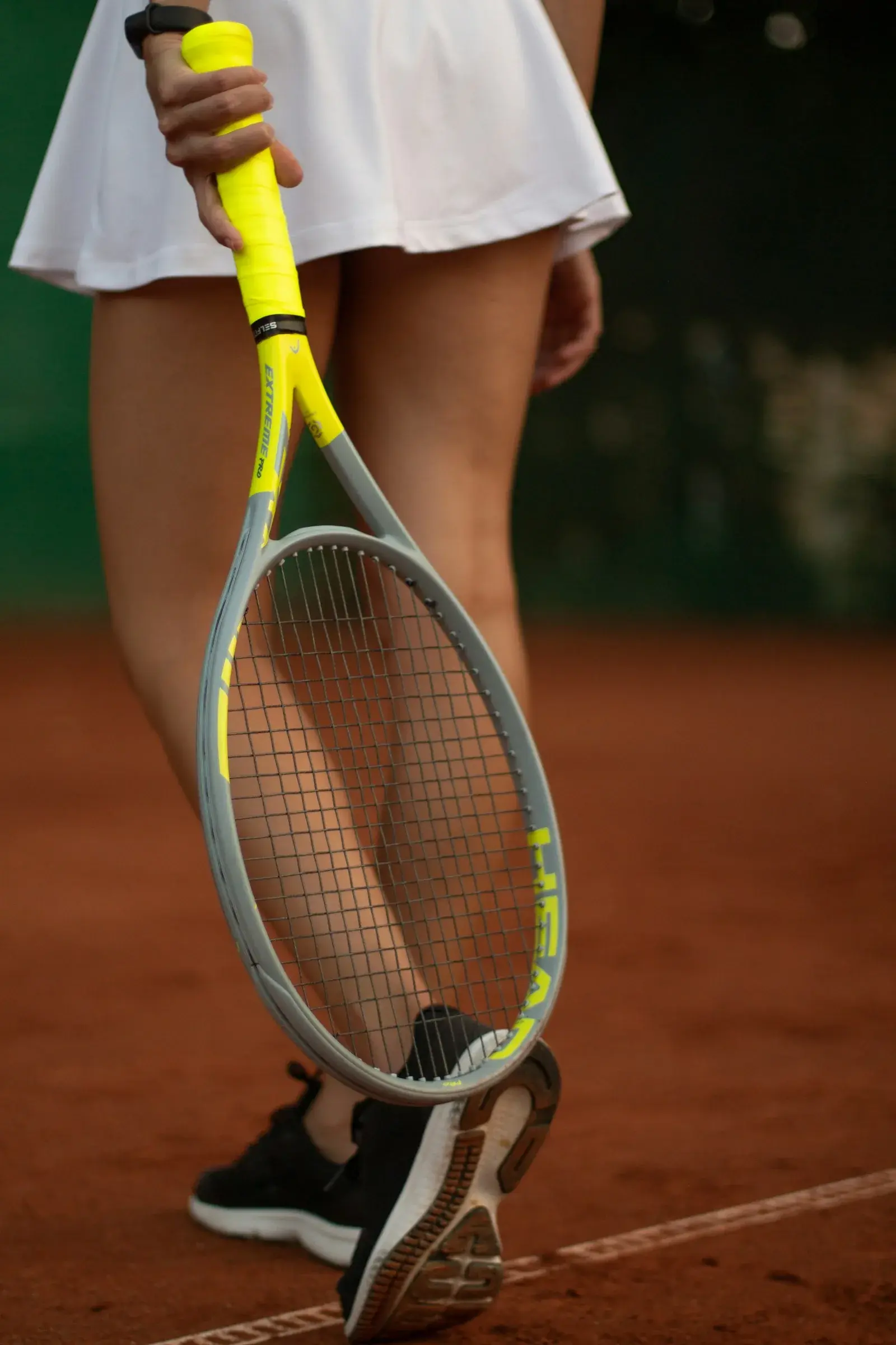 Detail pemain dan perlengkapan tenis
